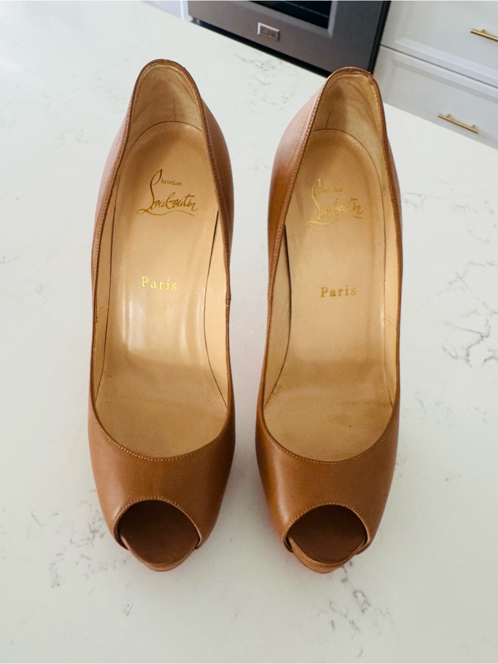 Christian Louboutin Tan Very Prive Napa 120 Leather Peep-Toe Pumps Size 39
